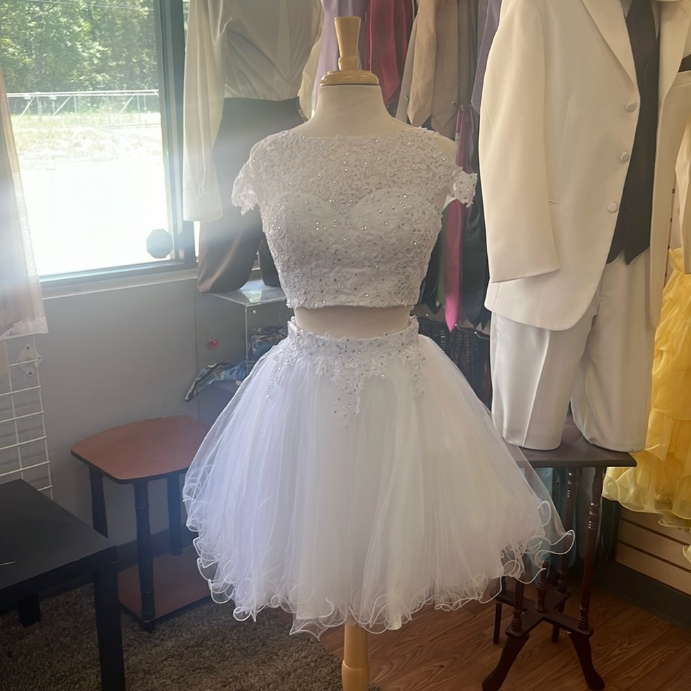 NEW JULIET TULLE LACE BEADED HOMECOMING/FORMAL DRESS, SIZE SMALL